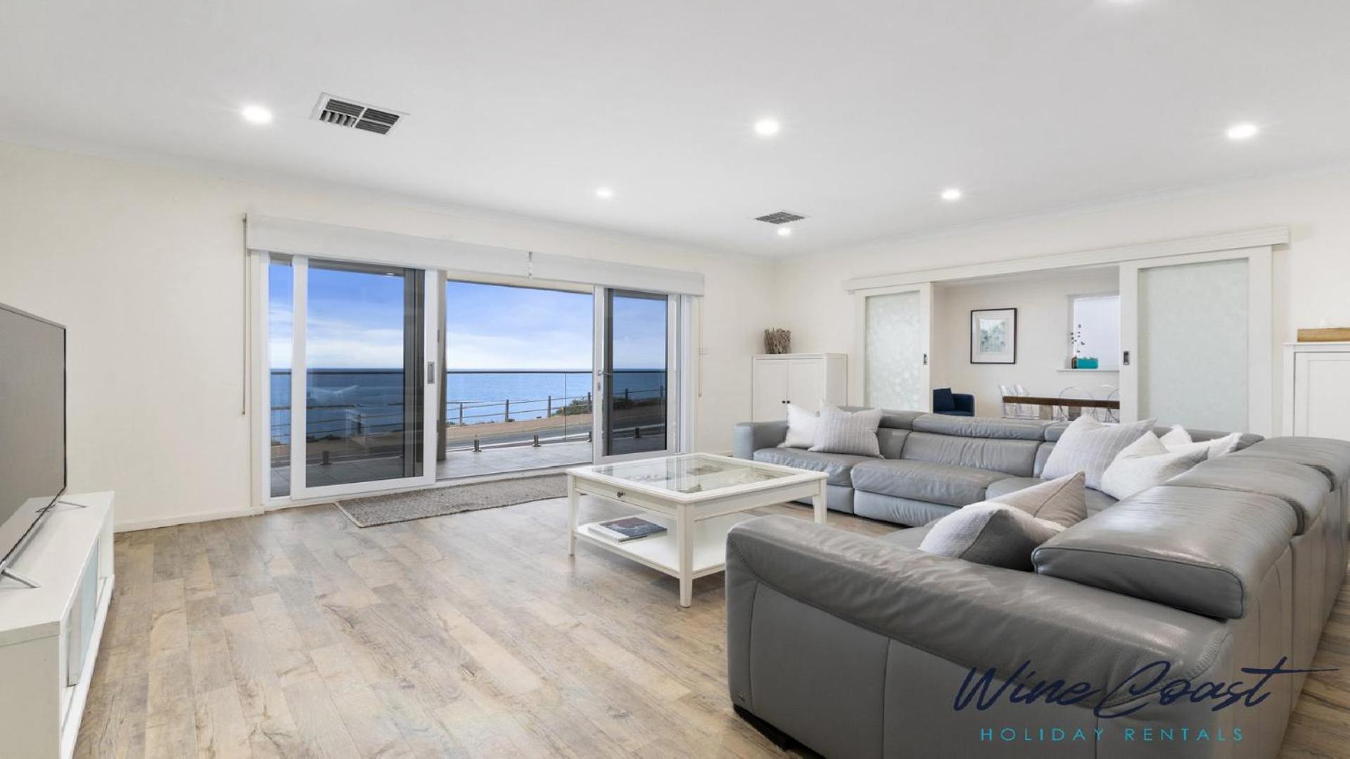 35 Degrees South By Wine Coast Holiday Rentals Port Noarlunga Exterior photo