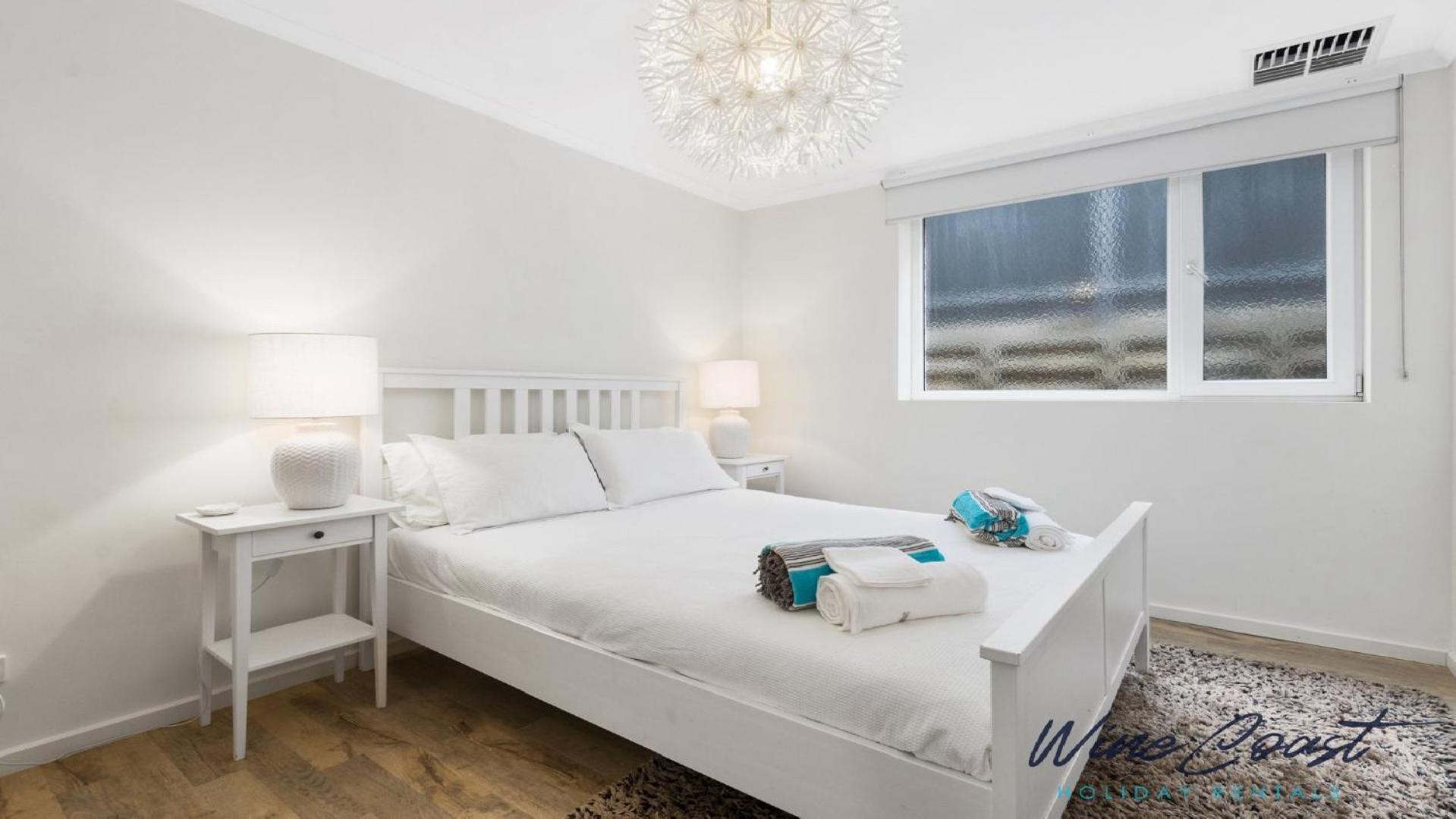 35 Degrees South By Wine Coast Holiday Rentals Port Noarlunga Exterior photo